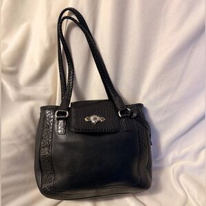 VintageBrightonDonna with a croc-embossed pattern & braided straps shoulder bag